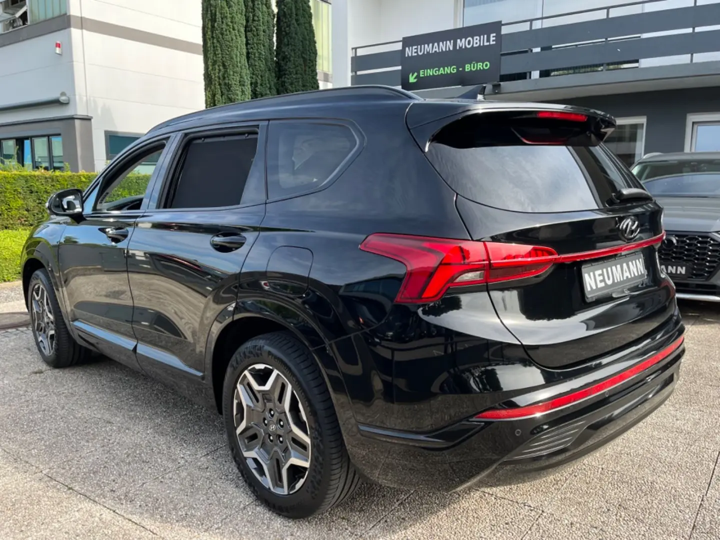 Santa Fe Signature Plug-In Hybrid 4WD