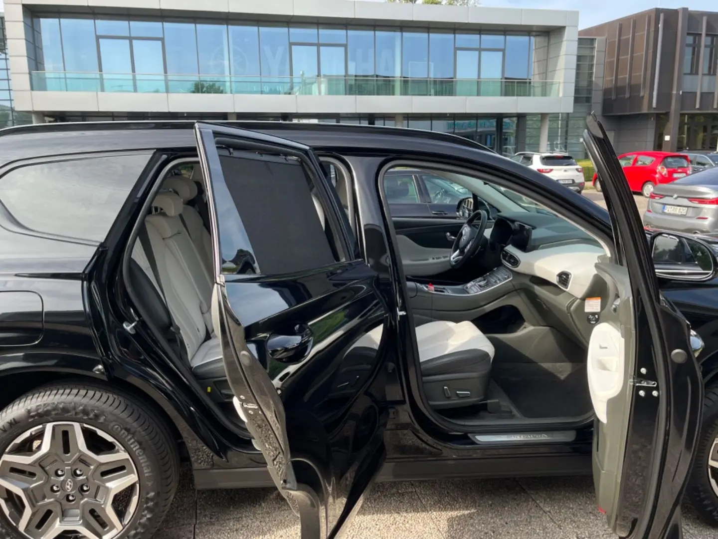 Santa Fe Signature Plug-In Hybrid 4WD