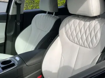 Santa Fe Signature Plug-In Hybrid 4WD