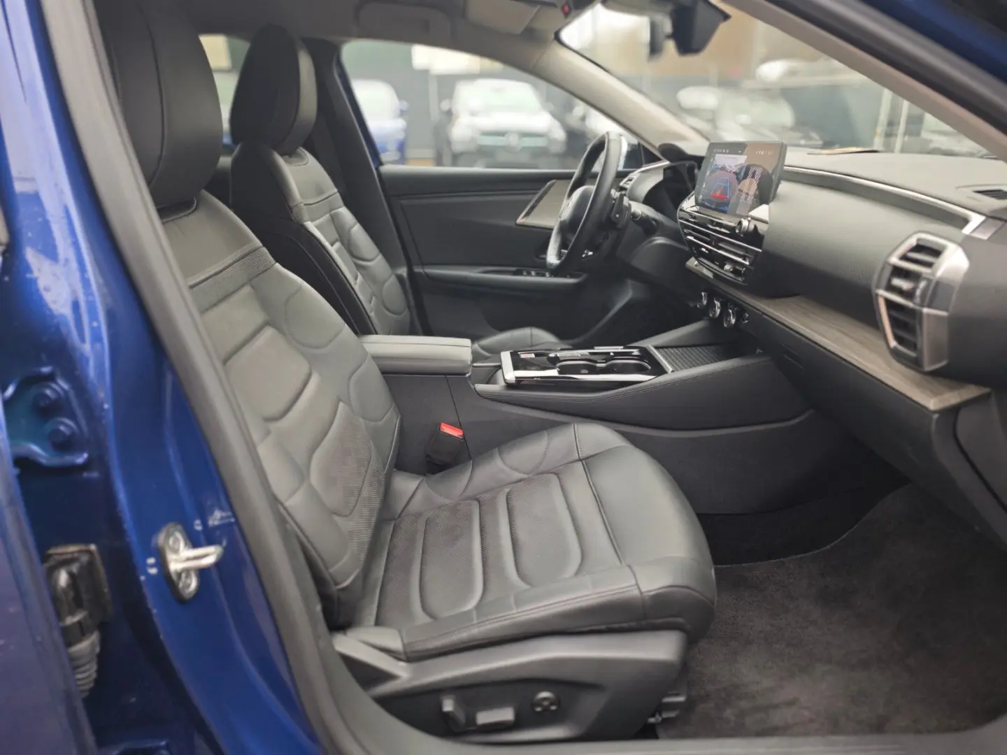 C5 X SHINE *LED*NAVI*LEDER*SITZHEIZ.*APPLE CAR*