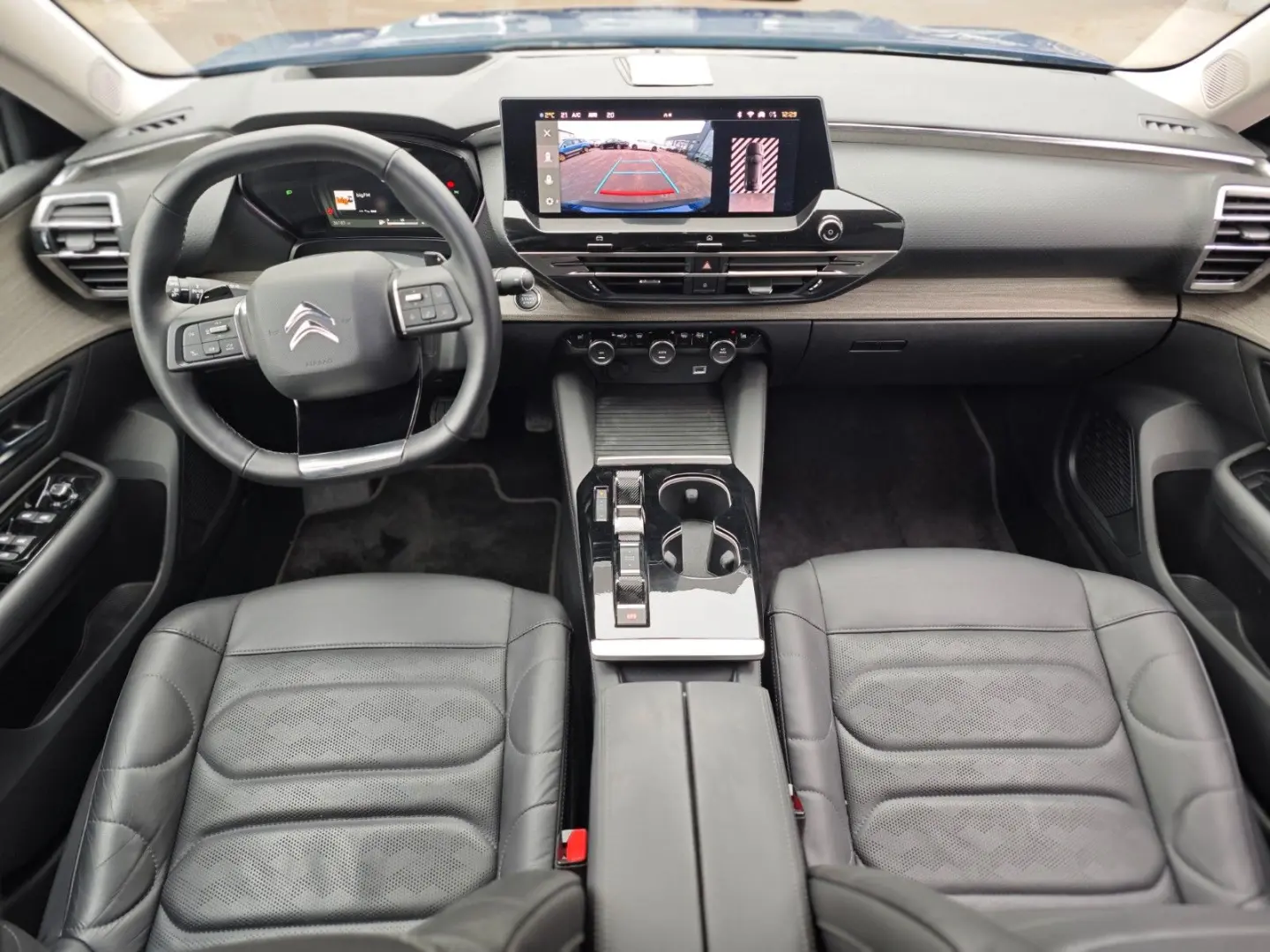 C5 X SHINE *LED*NAVI*LEDER*SITZHEIZ.*APPLE CAR*
