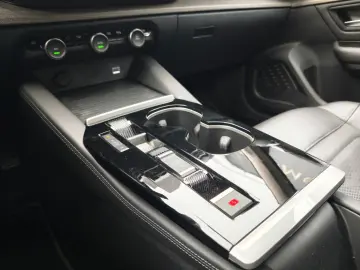 C5 X SHINE *LED*NAVI*LEDER*SITZHEIZ.*APPLE CAR*