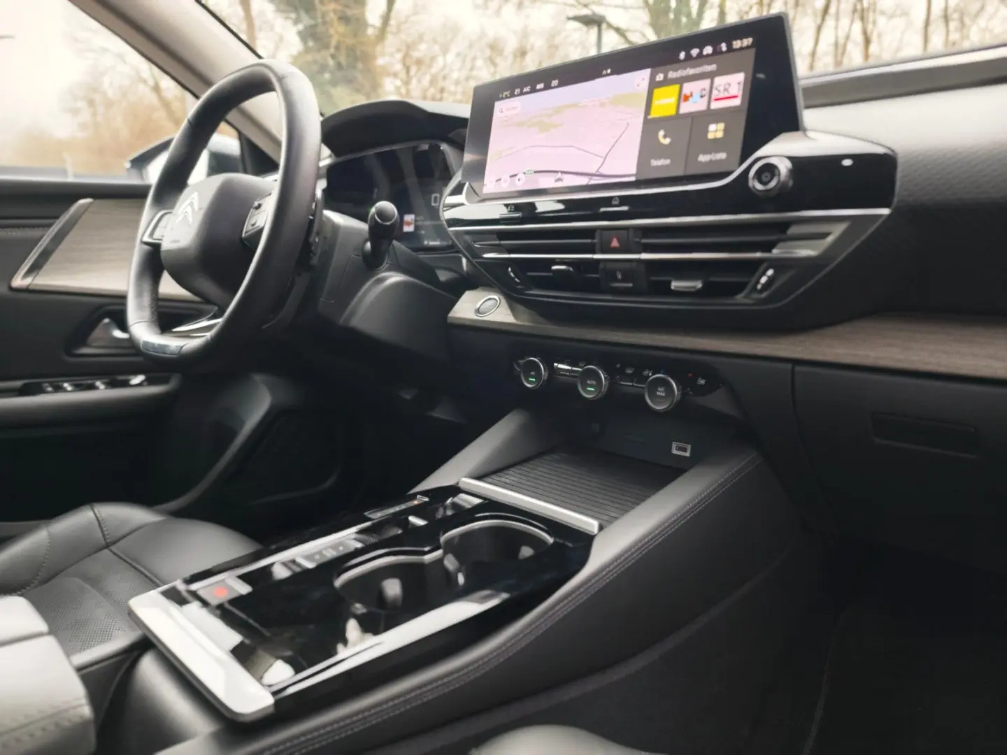 C5 X SHINE *LED*NAVI*LEDER*SITZHEIZ.*APPLE CAR*
