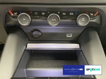 C5 X SHINE 180 Automatik *NAVI *SHZ *Rückfahrkam