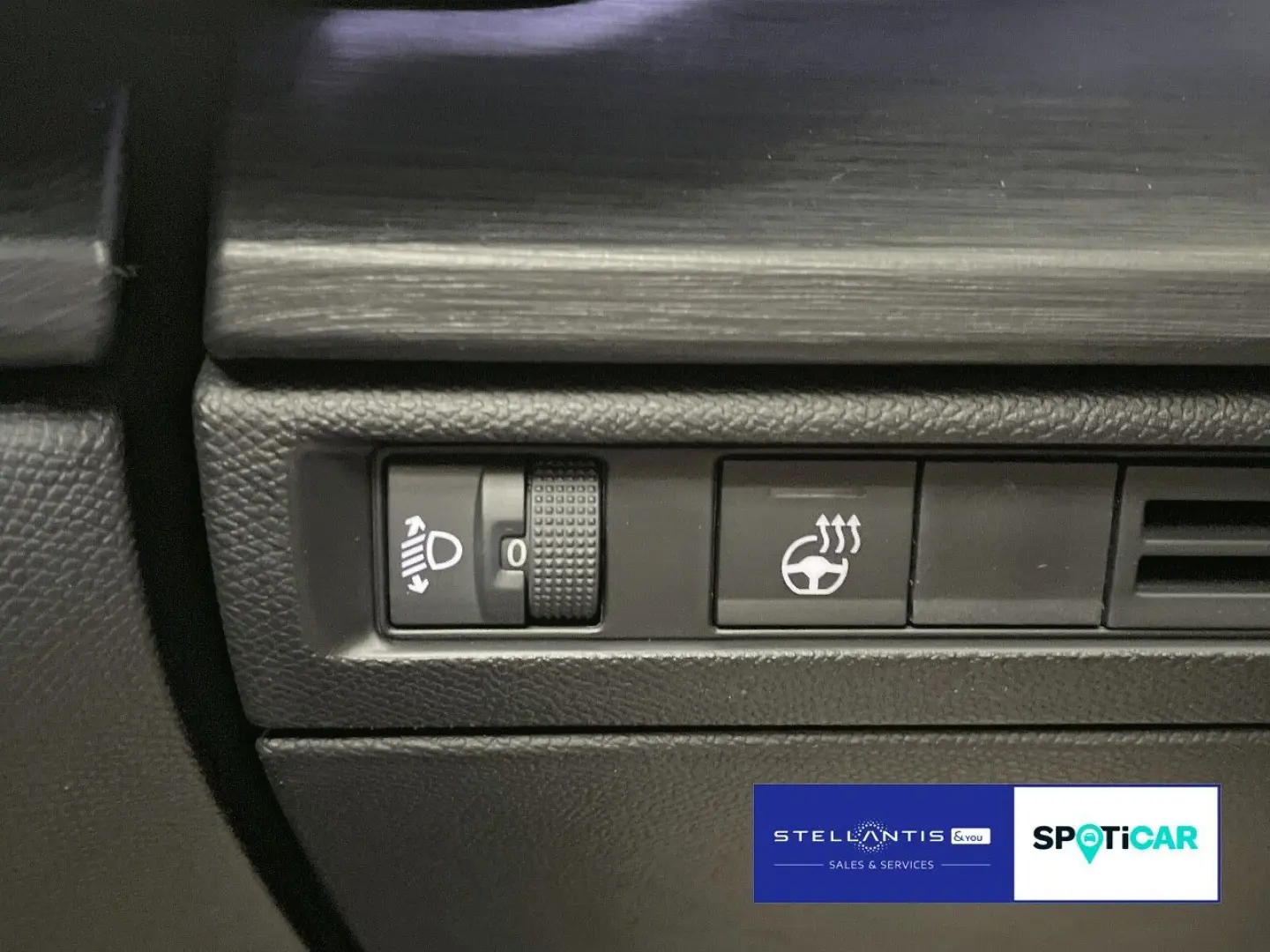 C5 X SHINE 180 Automatik *NAVI *SHZ *Rückfahrkam