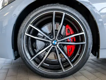M340i xDrive Touring Pano DAProf HeadUp Standhei