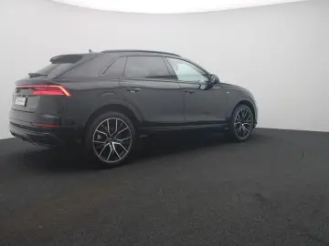 Q8 55 TFSI quattro S line LED Navi Pano B&O ACC