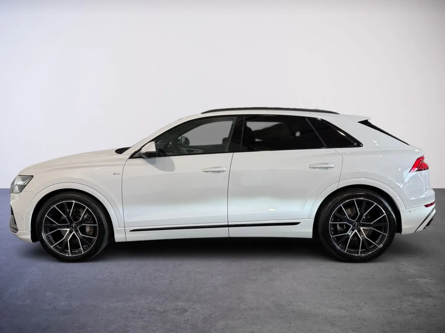 Q8 55 TFSI QUATT S LINE HD MATRIX+LUFT+AHK+PANO+