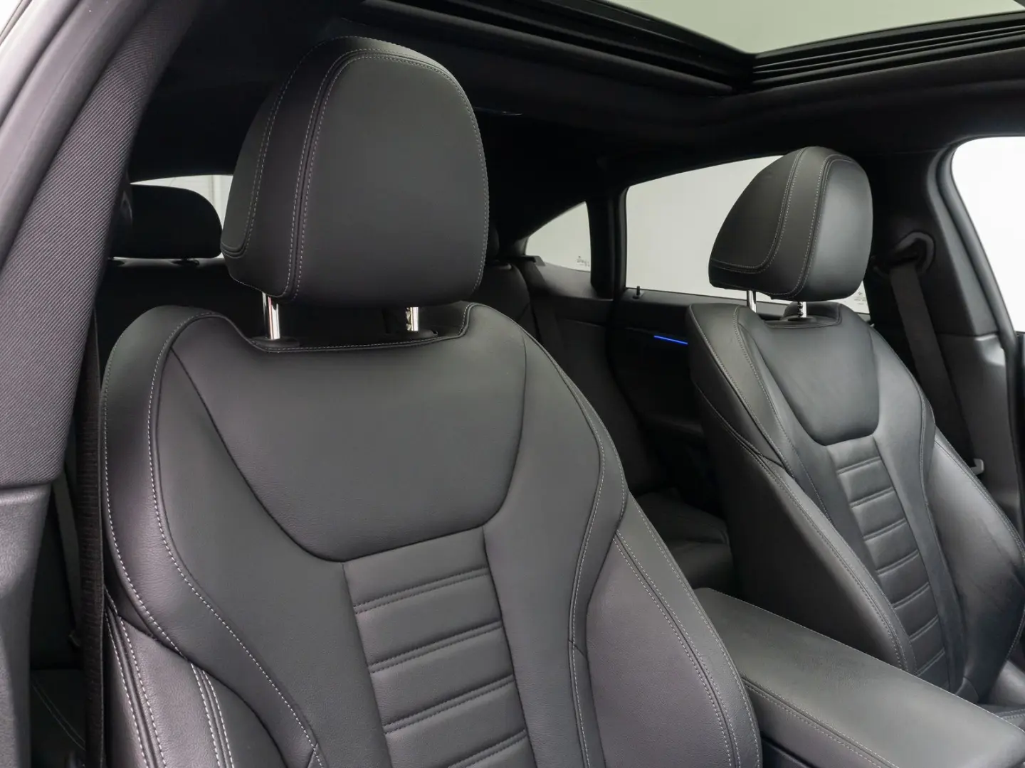 M440i xD GC Glasdach 360°Laser HUD DAB HiFi ACC