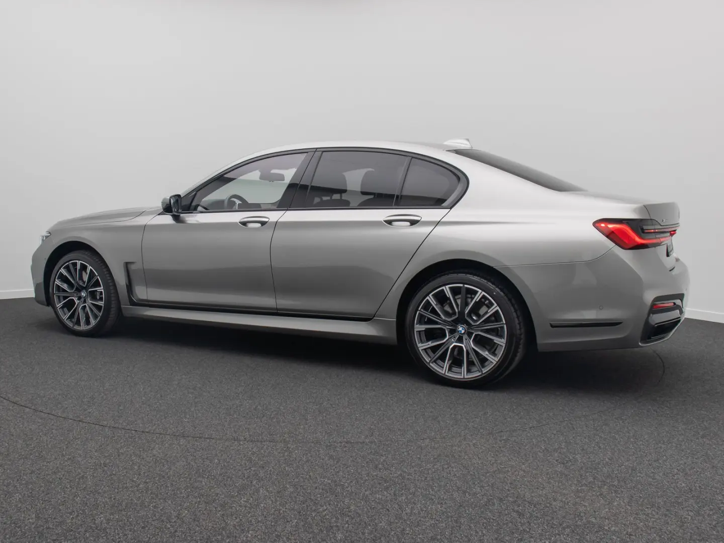 740d xD M Sport 360°Laser HUD H/K SoftCl Massage
