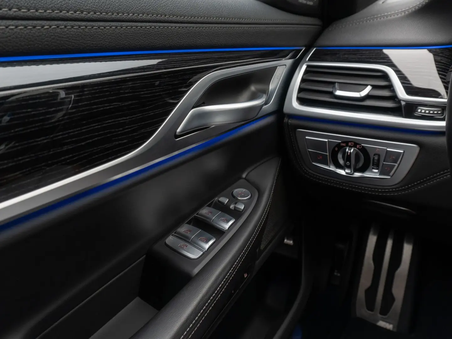 740d xD M Sport 360°Laser HUD H/K SoftCl Massage