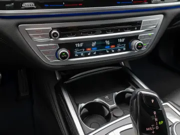 740d xD M Sport 360°Laser HUD H/K SoftCl Massage
