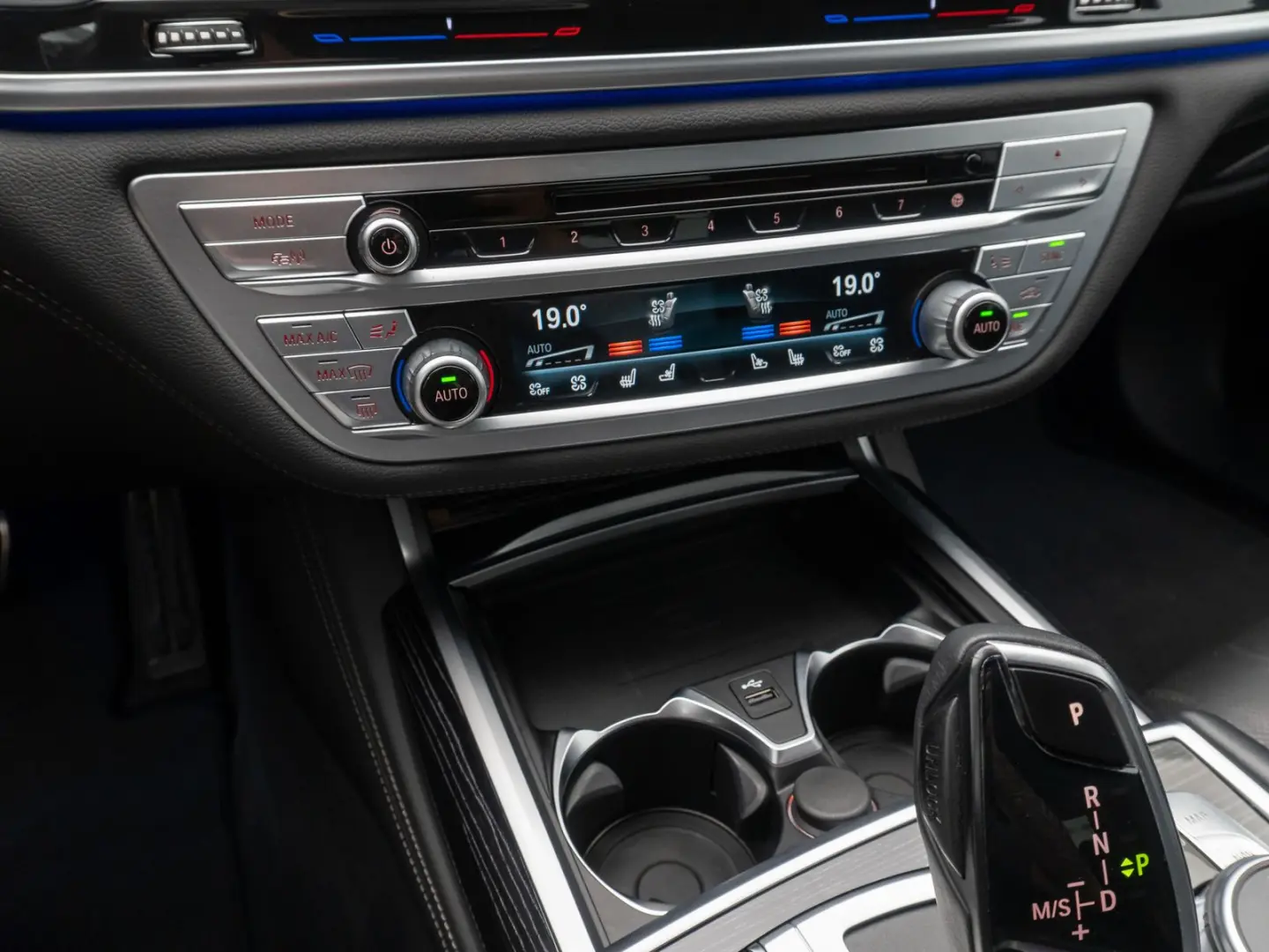 740d xD M Sport 360°Laser HUD H/K SoftCl Massage