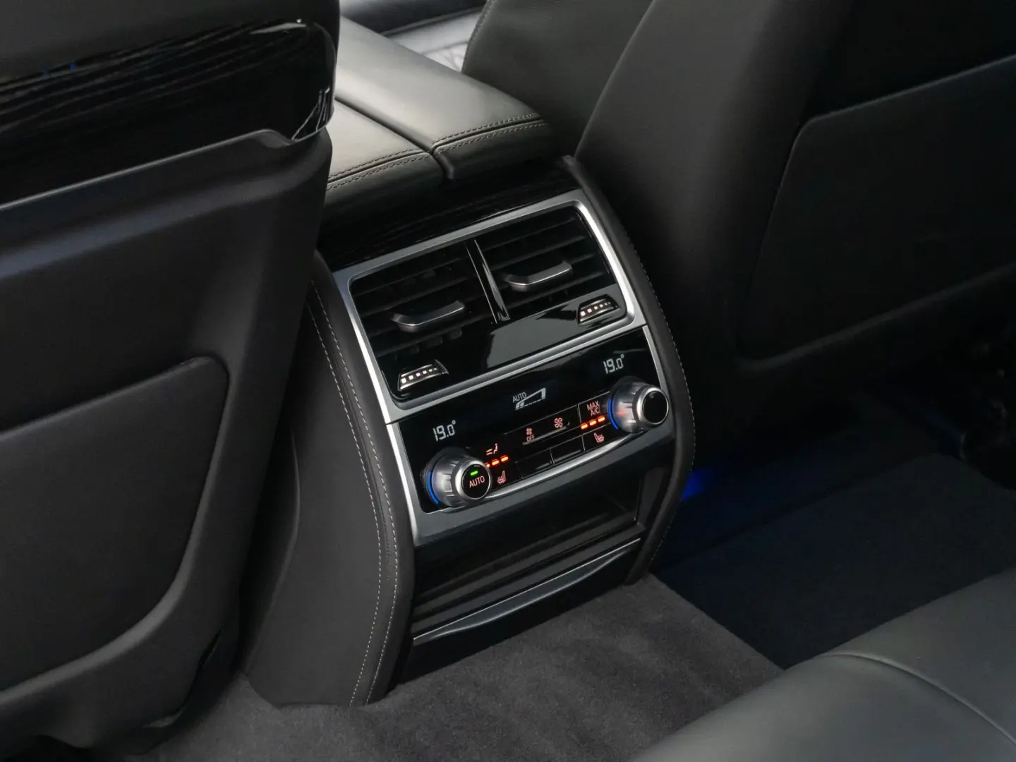 740d xD M Sport 360°Laser HUD H/K SoftCl Massage