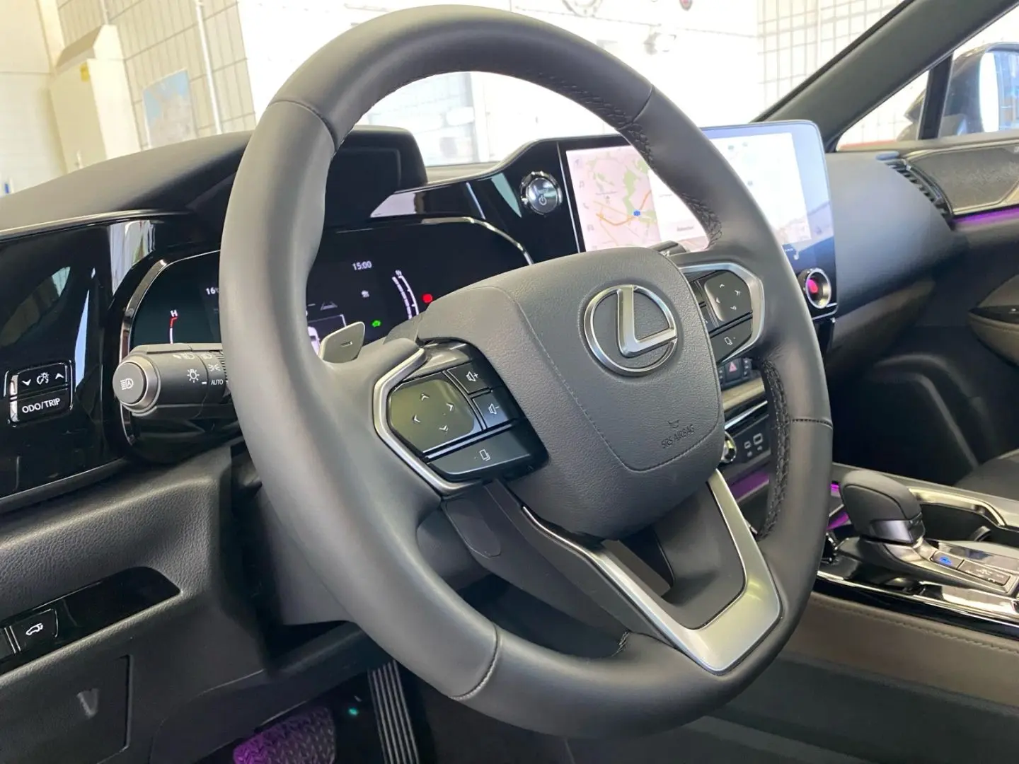 NX 350h E-FOUR Overtrail *Pano*HUD*Mark Levinson