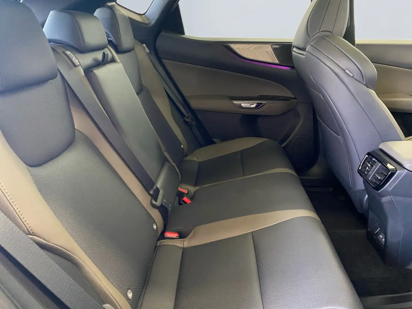 NX 350h E-FOUR Overtrail *Pano*HUD*Mark Levinson