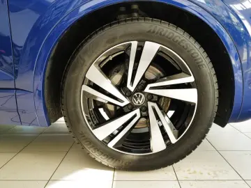 Touareg 3.0TDI R-Line Dynaudio Pano StdHzng HuD