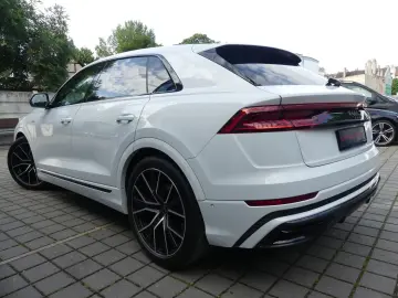 Q8 50 TDI Q Competition Plus S Line LED/22LM/AIR