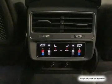 Q8 50 TDI qu. S line competition plus Pano Busin