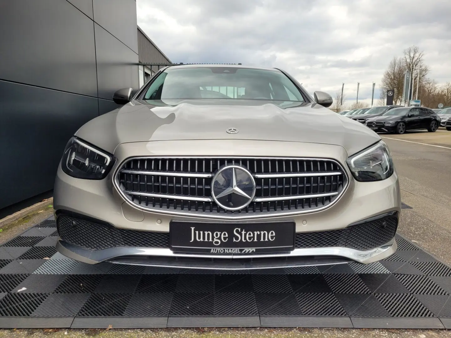 E 220 d Avantgarde AHK+Totw+Business+LED+Kamera