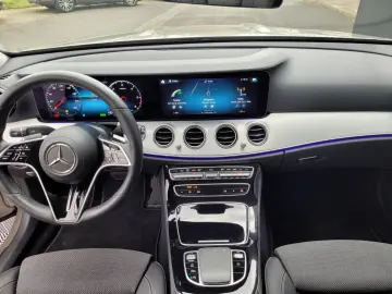 E 220 d Avantgarde AHK+Totw+Business+LED+Kamera
