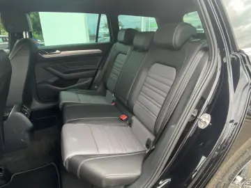 Passat Variant 2.0 TDI DSG R-Line Elegance 18