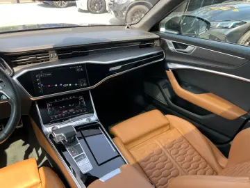 Audi RS6 Avant