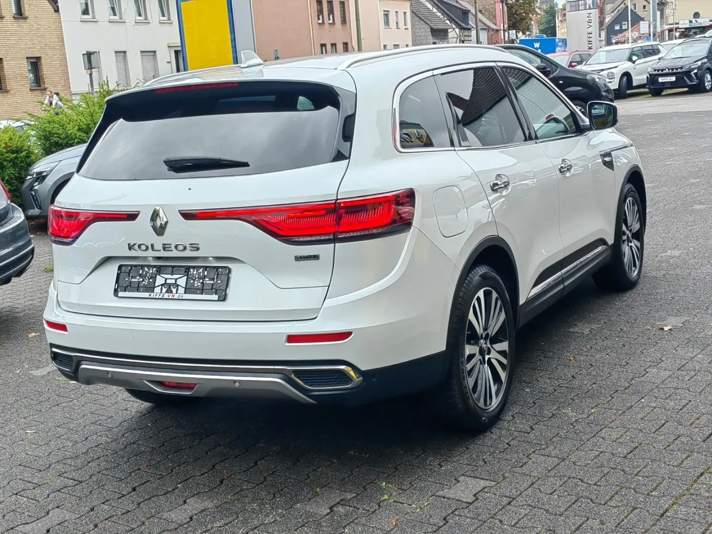 Koleos Initiale Paris 4x4 185 Pano Sitzbelüftung