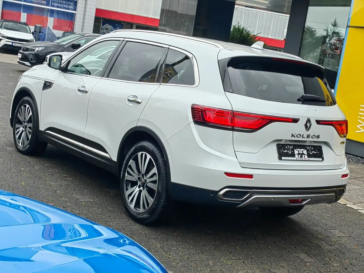 Koleos Initiale Paris 4x4 185 Pano Sitzbelüftung