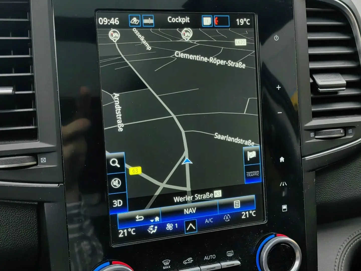Koleos Initiale Paris 4x4 185 Pano Sitzbelüftung