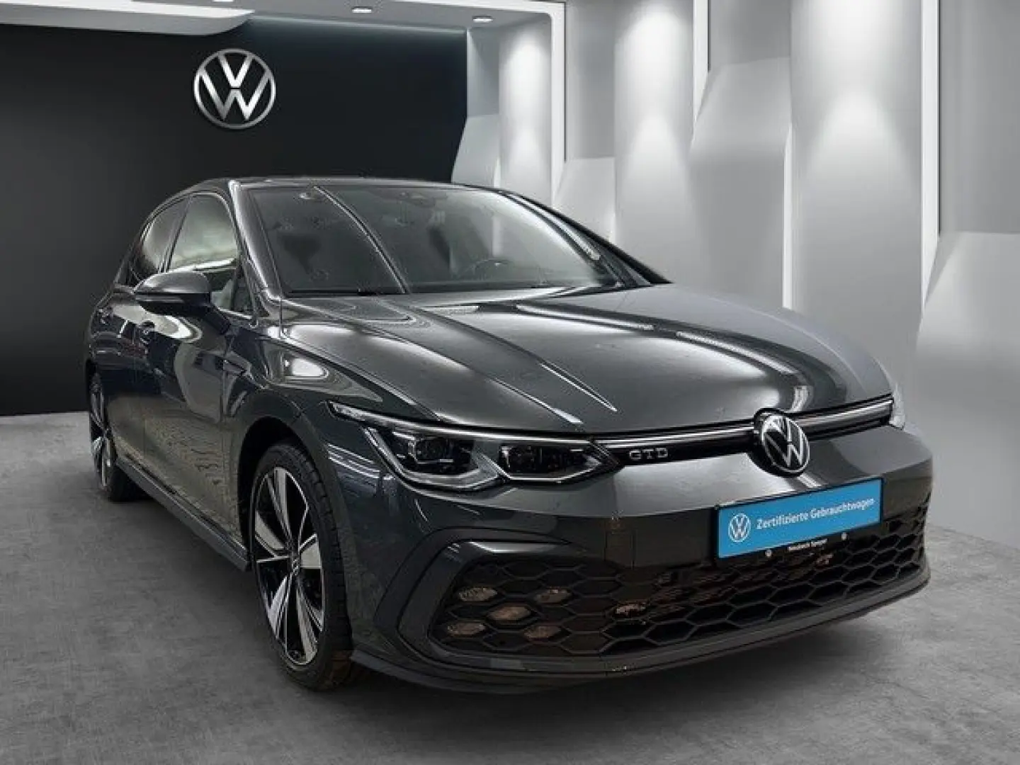 Golf GTD DSG MATRIX KAKMERA BUSINESS ACC NAVI CO