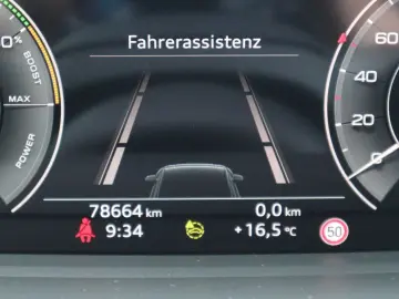 Q3 Sportback 45 1.4 TFSI e basis +Matrix+Navi