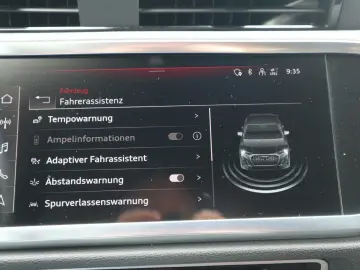 Q3 Sportback 45 1.4 TFSI e basis +Matrix+Navi