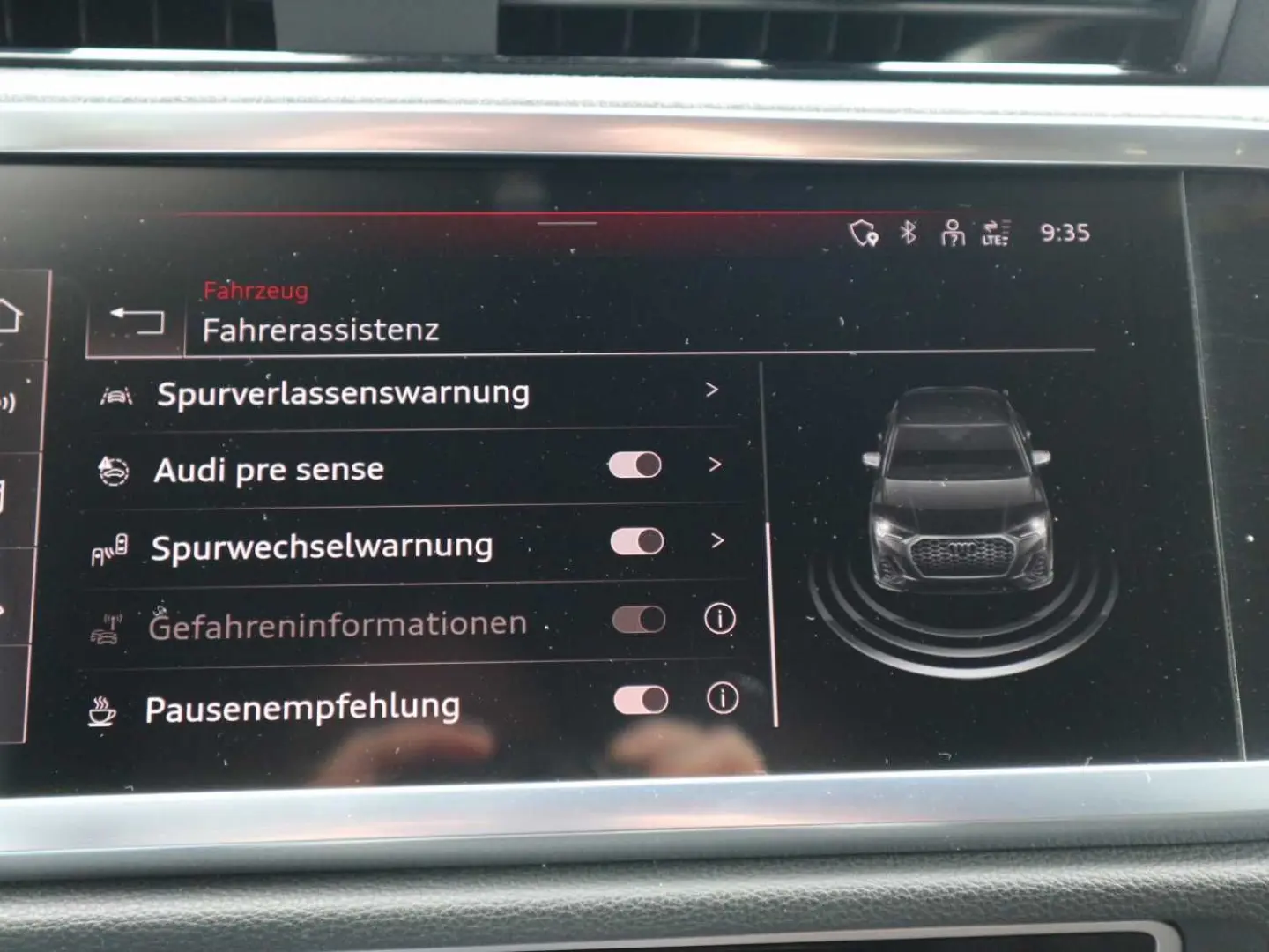 Q3 Sportback 45 1.4 TFSI e basis +Matrix+Navi