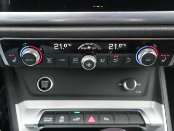 Q3 Sportback 45 1.4 TFSI e basis +Matrix+Navi