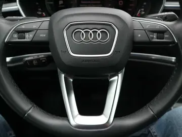 Q3 Sportback 45 1.4 TFSI e basis +Matrix+Navi