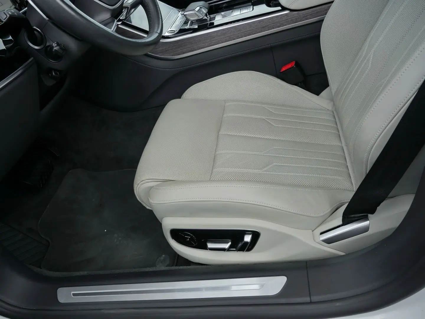 A8 60 TFSI e Quattro Matrix*B&O*HuD*Massage*SoftClose