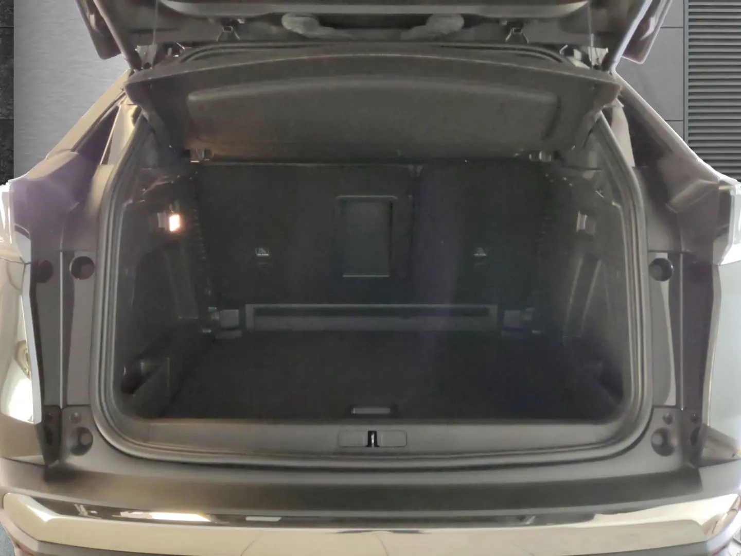 3008 1.5 BlueHDi 130 GT Automatik Navi 360-Kamer