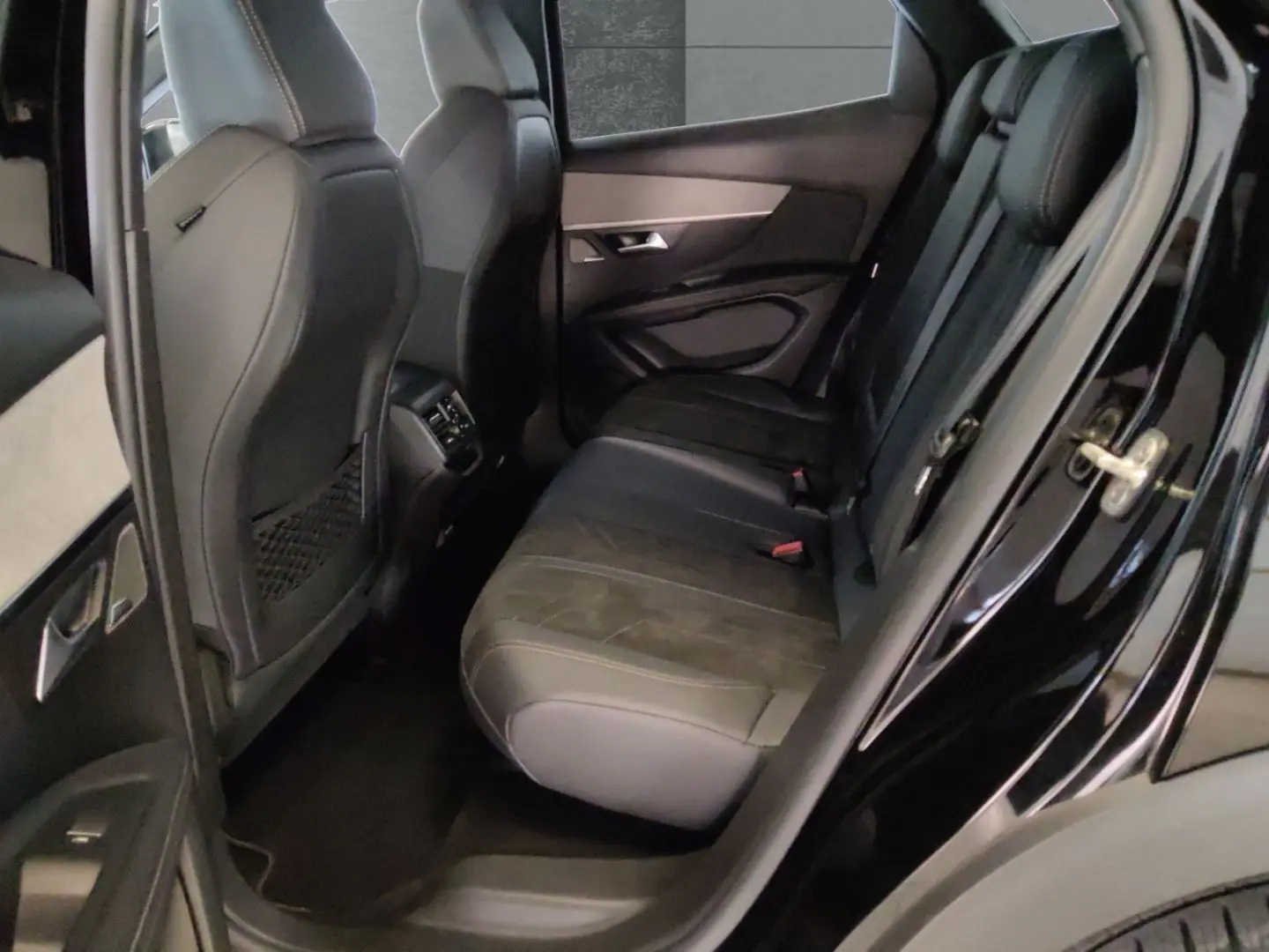 3008 1.5 BlueHDi 130 GT Automatik Navi 360-Kamer