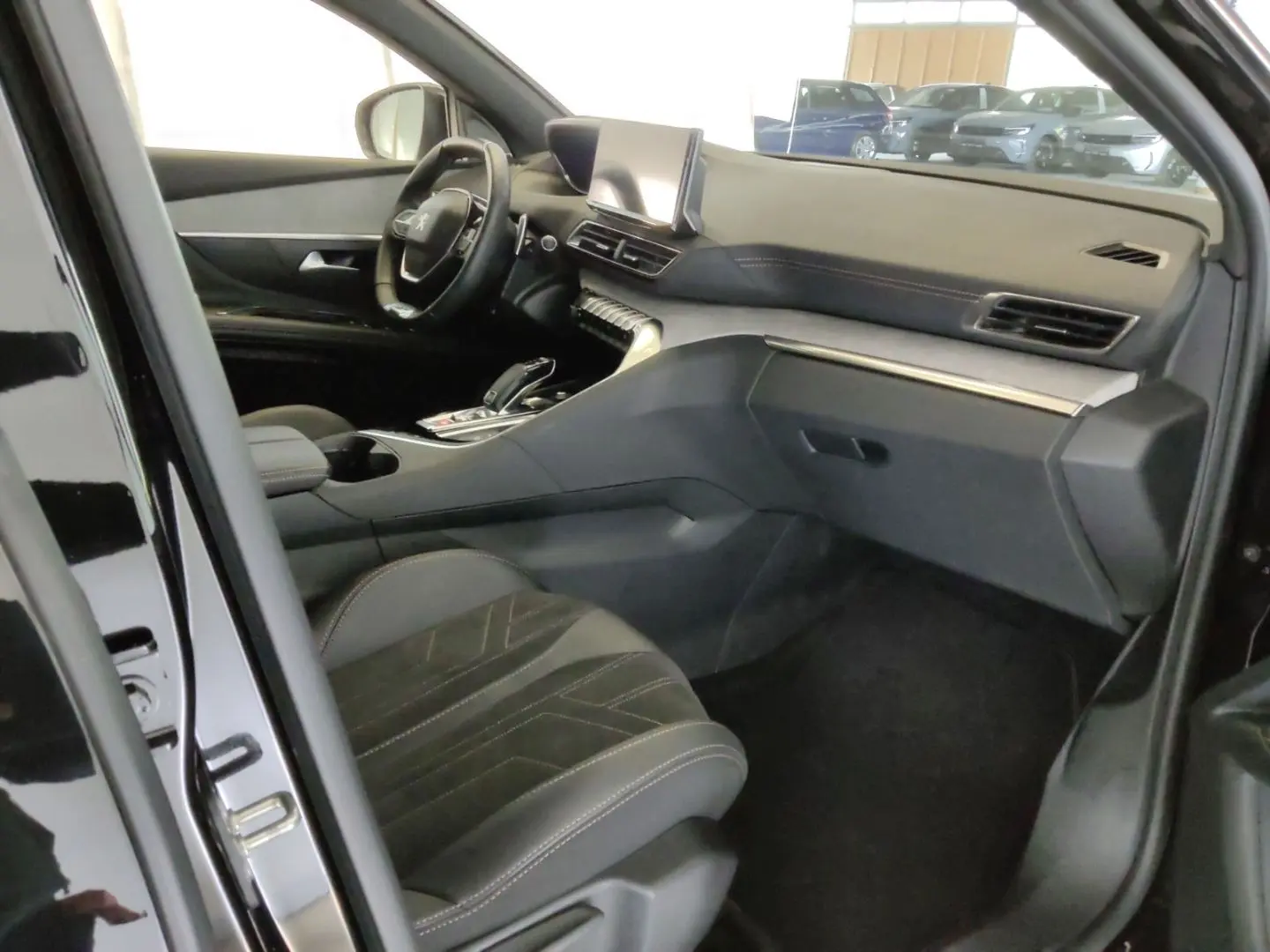 3008 1.5 BlueHDi 130 GT Automatik Navi 360-Kamer