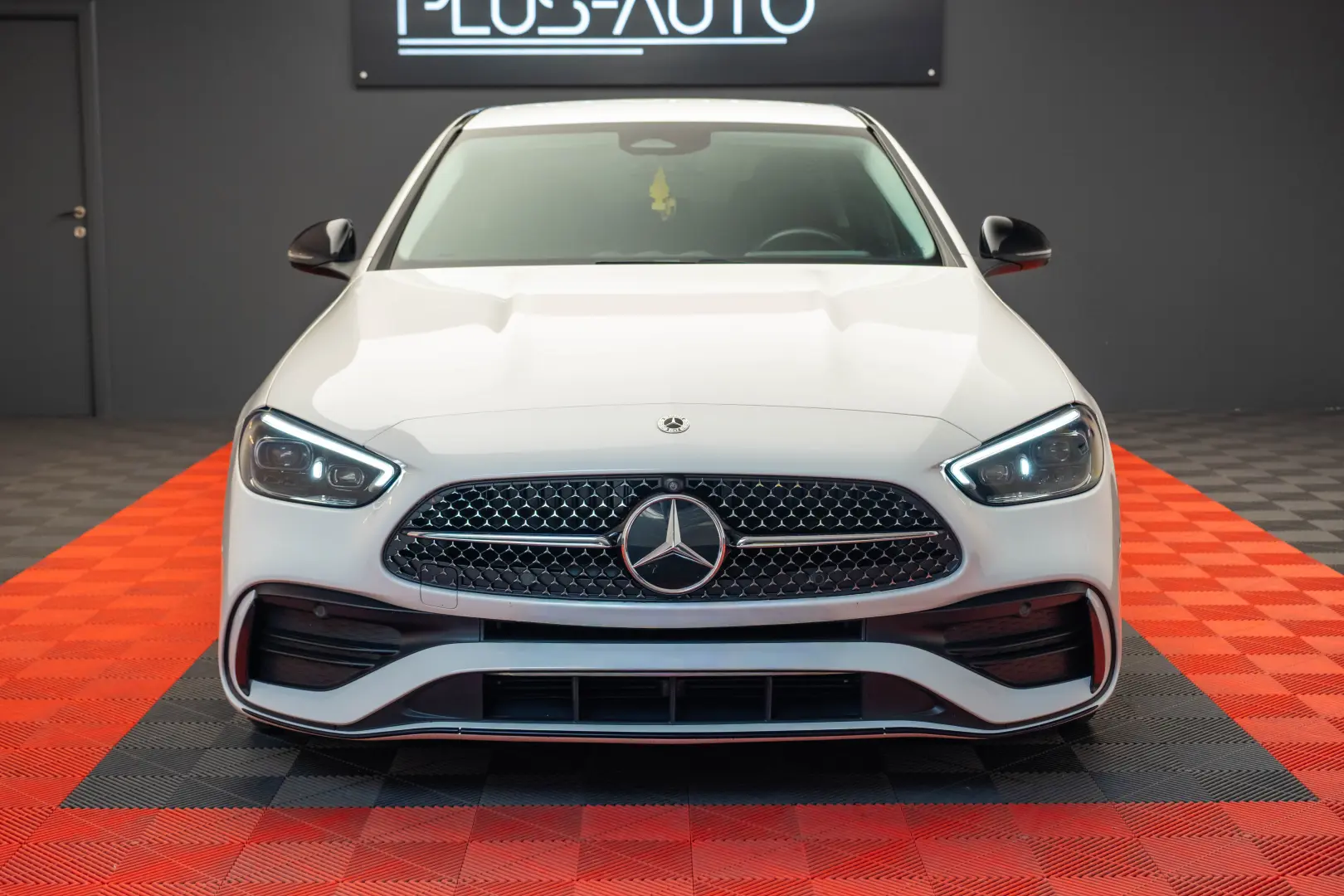 Mercedes Benz C220d