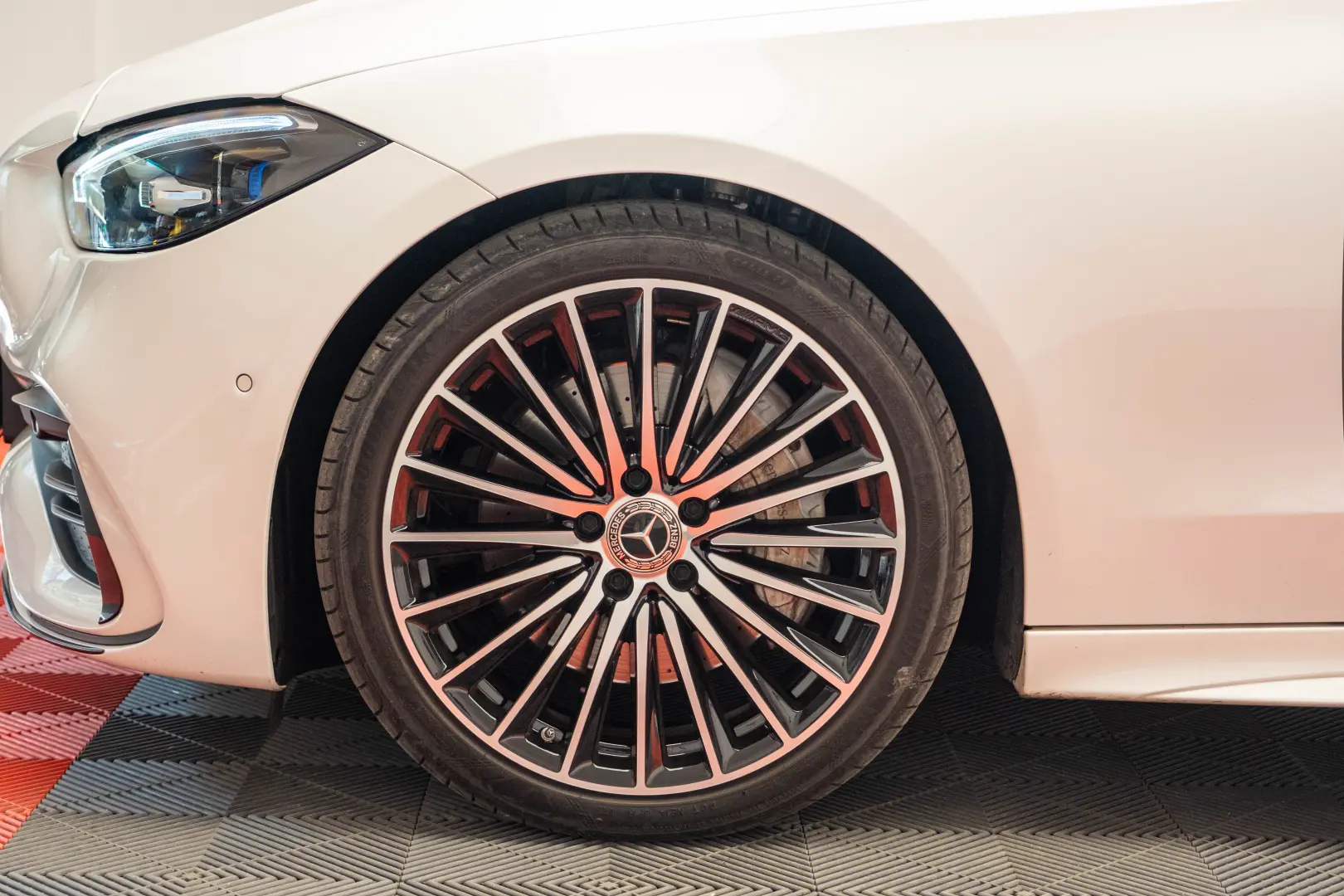 Mercedes Benz C220d