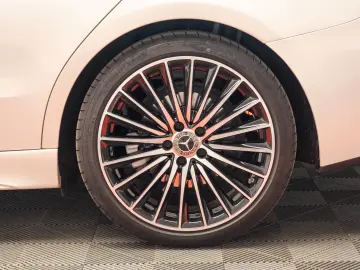Mercedes Benz C220d