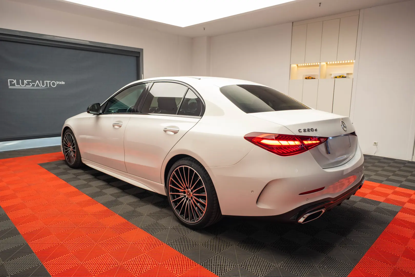Mercedes Benz C220d