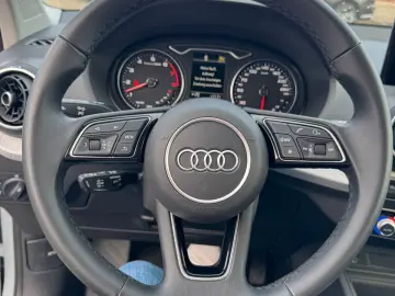 Q2 35 TFSI advanced