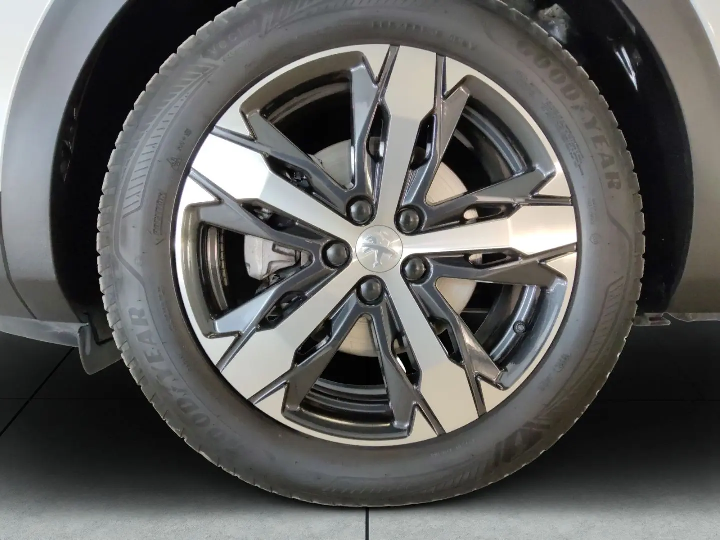 3008 1.5 BlueHDi 130 Allure Navi  El. Heckklappe