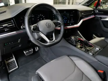 Touareg 3.0TDI R-Line Pano Dynaudio StdHz AHK Ke