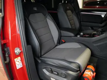 Touareg 3.0TDI R-Line Pano Dynaudio StdHz AHK Ke