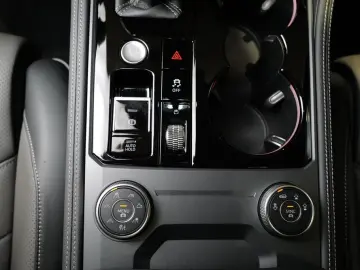 Touareg 3.0TDI R-Line Pano Dynaudio StdHz AHK Ke