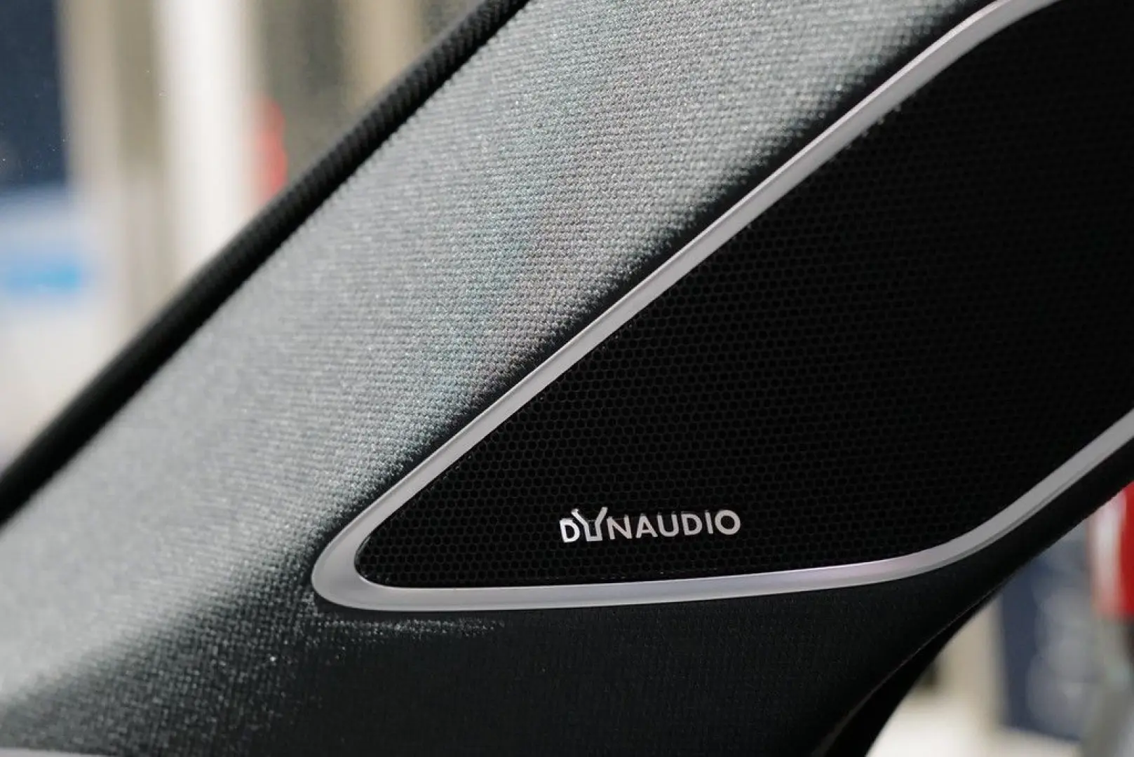 Touareg 3.0TDI R-Line Pano Dynaudio StdHz AHK Ke